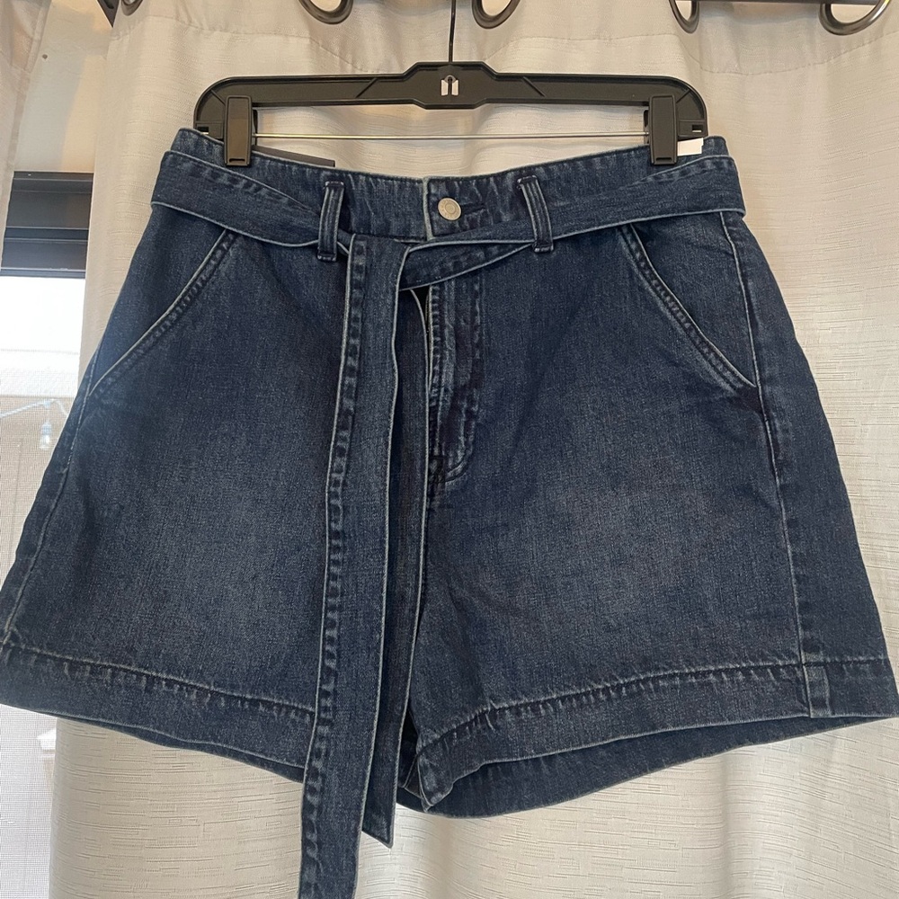GAP Dark Blue Jean Shorts with Belt Sz 10/30